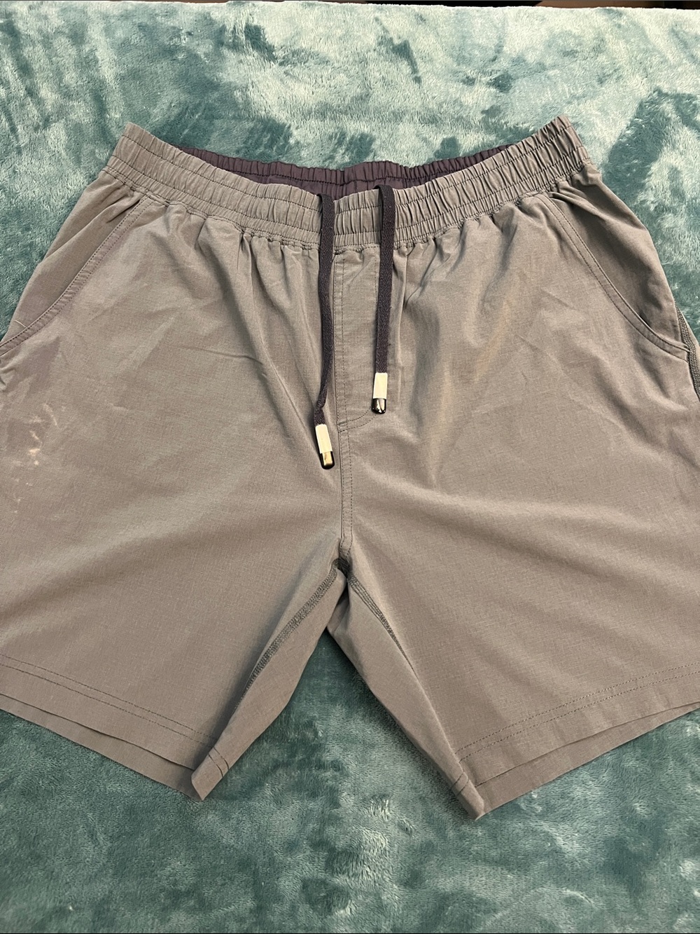 RHONE Mens Gray Elastic-Waist Drawstring Shorts